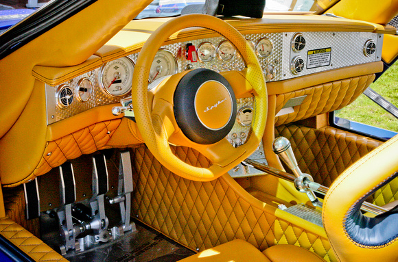 interior- Spyker C8 Aileron